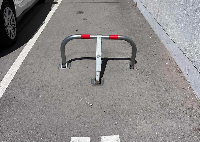 En Bord De Avec Parking A - Fr-1-716-19